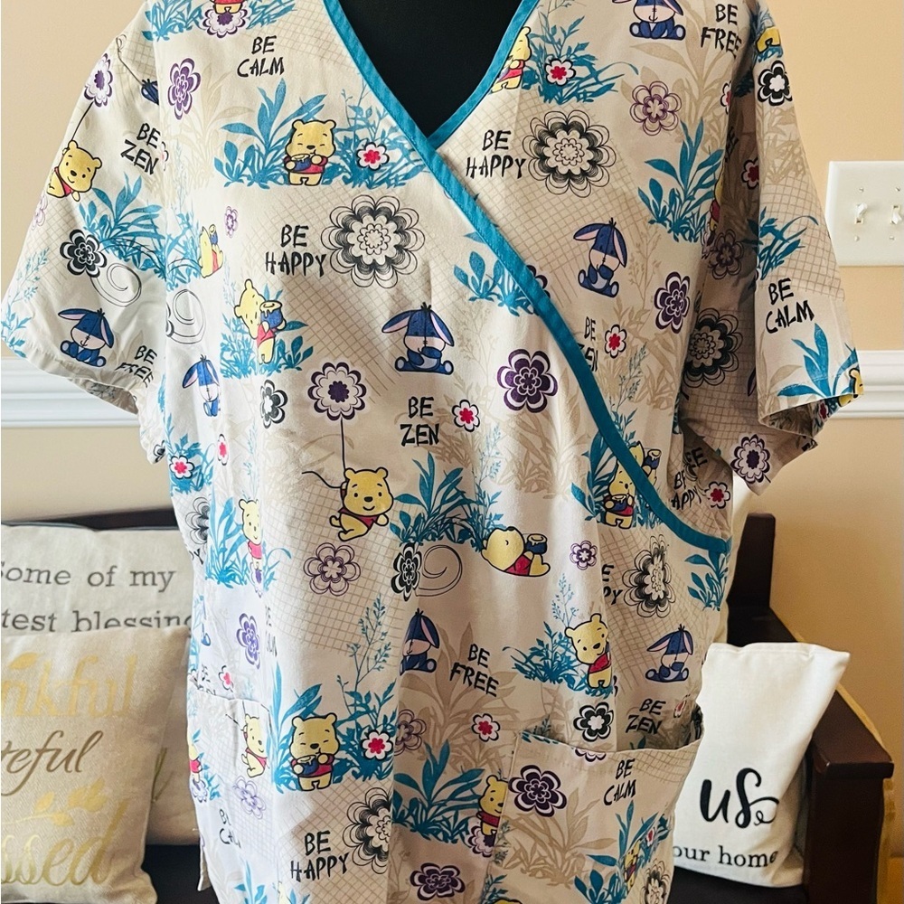 Winnie the Pooh BE ZEN Scrub Top large boho indie